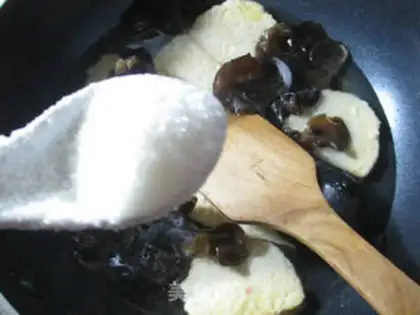 Make Black-mucked chicken step 7