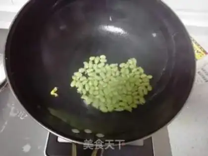 Make Eggs, beans, shrimp step 4