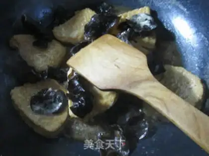 Make Black-mucked chicken step 10