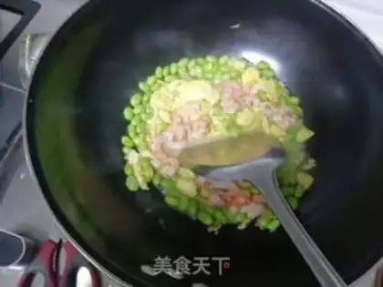 Make Eggs, beans, shrimp step 7