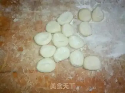 Make Hold on to the omelet step 2