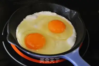 Make Soy sauce and eggs step 3