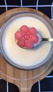 Make Strawberry pearl tea step 11
