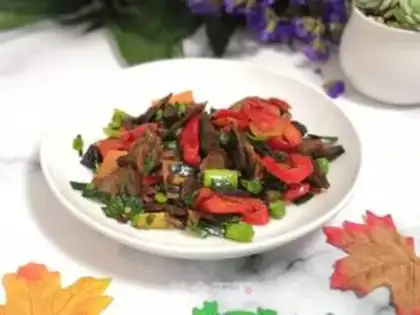 Make Paprika beef chips step 0