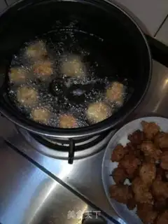 Make Black pepper pork balls step 5