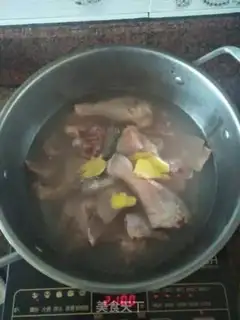 Make Chicken soup from red gin step 2