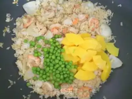 Make Pineapple shrimp fried rice step 8