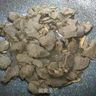 Make Vegetable beef at the mid-twenty step 3