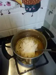 Make Fried eggs on both sides step 1