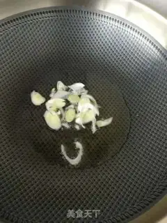 Make The apricot cucumber noodles step 2