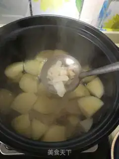 Make Cleaning up apple pear step 3