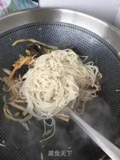Make The apricot cucumber noodles step 11