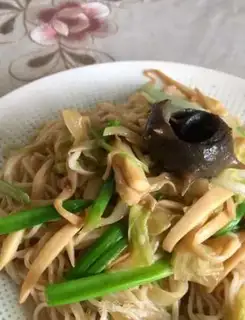 Make The apricot cucumber noodles step 15