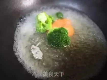 Make Fruit omelet step 1
