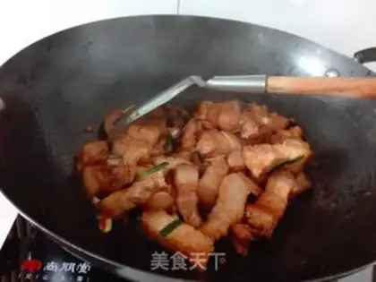 Make Quail egg red pork step 6