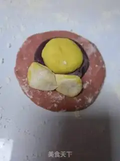 Make Cute hats, buns step 11