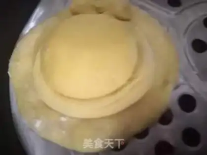 Make Cute hats, buns step 12