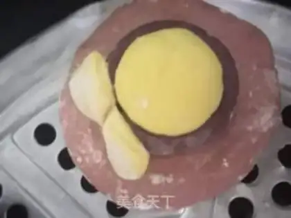 Make Cute hats, buns step 13