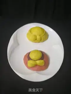 Make Cute hats, buns step 15