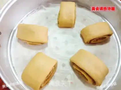 Make Pumpkin rolls step 8