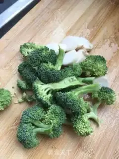 Make Chicken-fried nut salad step 18