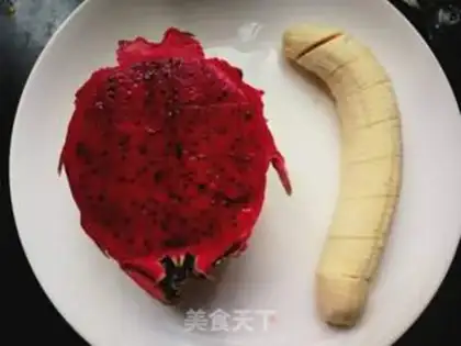 Make Banana shake of the flamingo step 1