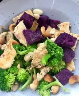 Make Chicken-fried nut salad step 22