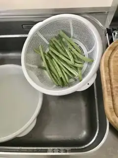 Make Four seasons of bean rolls step 0