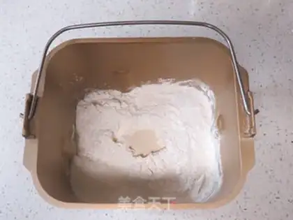 Make Black sugar cinnamon hand tore step 0
