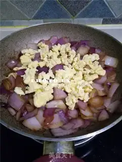 Make Onion fried eggs step 9
