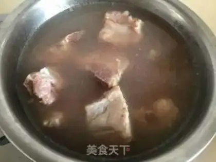 Make Dragon bone radish soup step 0
