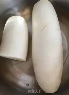 Make Dragon bone radish soup step 2