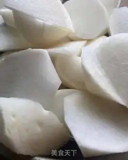 Make Dragon bone radish soup step 3