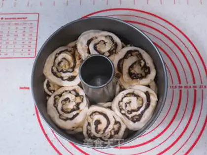 Make Black sugar cinnamon hand tore step 16