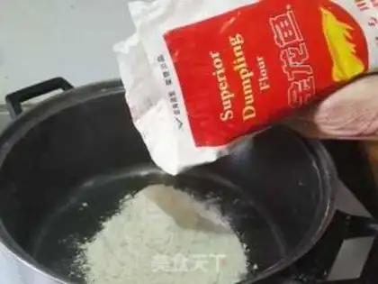 Make Family version of old Beijing noodles step 4