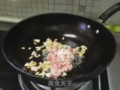 Make Family version of old Beijing noodles step 7