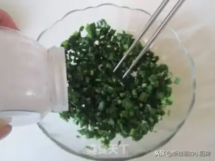 Make A dumpling-covered cauliflower box step 6