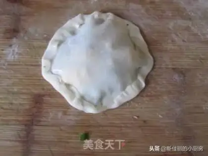 Make A dumpling-covered cauliflower box step 11