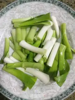 Make Scratch and garlic step 1