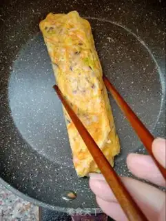 Make Vegetable thick egg fever step 10