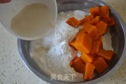 Make Pumpkin buns step 2