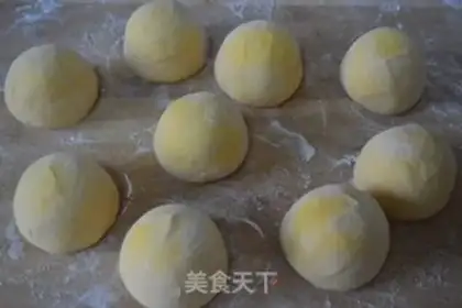 Make Pumpkin buns step 6