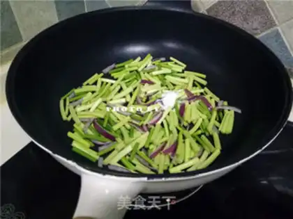 Make Garlic fried meat step 7