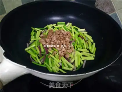 Make Garlic fried meat step 8