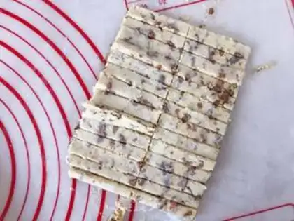Make Red-tree milk stick step 7