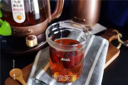 Make Gin and red-tree ginger tea step 5