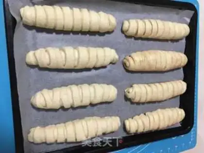 Make Bean caterpillar bread step 6