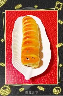 Make Bean caterpillar bread step 10