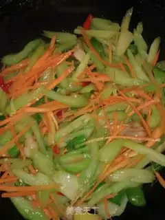 Make Celery fried eggs step 6