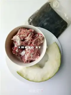 Make Porkbone soup from the winter melon step 0